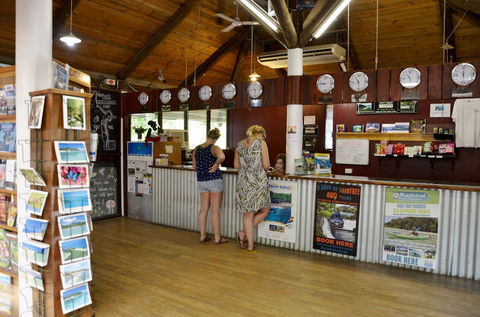 PKs Jungle Village - Hostel - Accommodation Yamba 3
