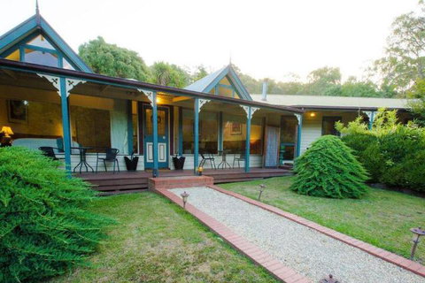 Valley Guest House - Accommodation Yamba 7