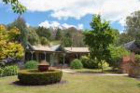 Valley Guest House - Accommodation Yamba 0