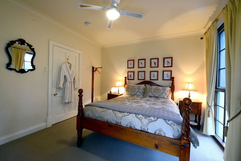 St Helens Country Cottages - Accommodation Yamba 6