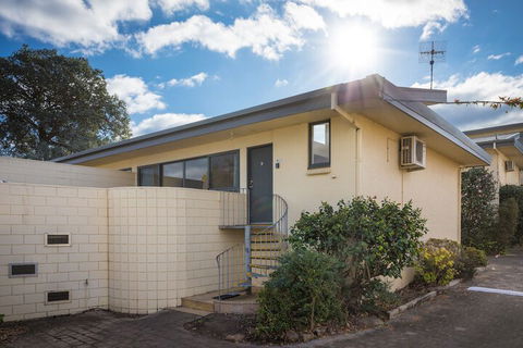 Penguin Mews Merimbula - Accommodation Yamba 1