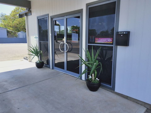 Oval Motel - Accommodation Yamba 0