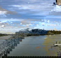 Burnett Riverside Hotel - Accommodation Yamba