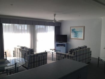 Breakers Apartments Mollymook - Accommodation Yamba 6