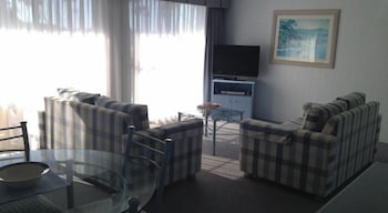 Breakers Apartments Mollymook - Accommodation Yamba 3