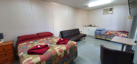 Pinjarra Caravan Park & Cabins - Accommodation Yamba 6