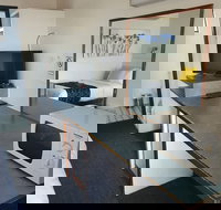 Budget on the Lake - Accommodation Yamba