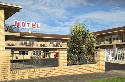 Casino Motor Inn - Accommodation Yamba 3
