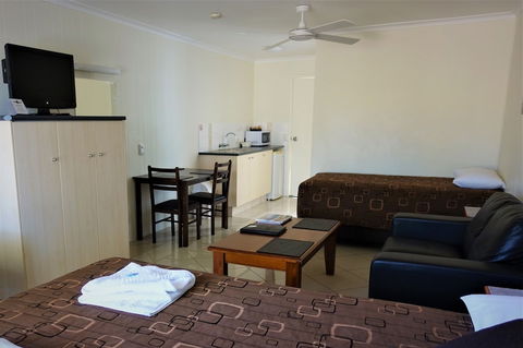 Pacific Palms Motor Inn - Accommodation Yamba 4