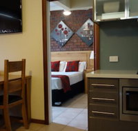 Glenelg Gateway Apartments - Accommodation Yamba