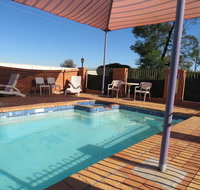 Bishop's Lodge Motor Inn - Accommodation Yamba
