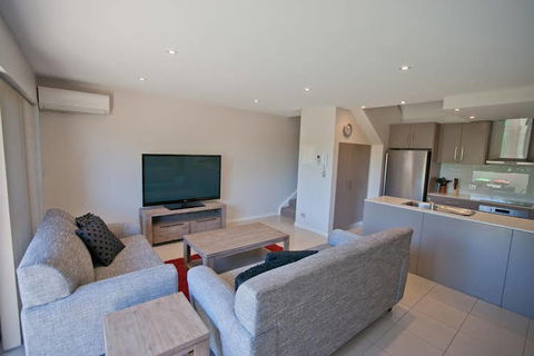 K Bay 7 - Accommodation Yamba 0