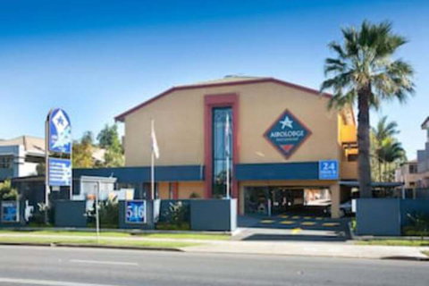 Airolodge International - Accommodation Yamba 0