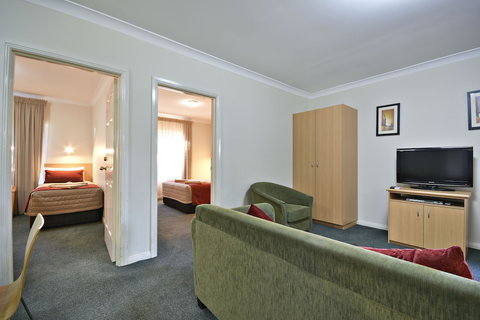 Abel Tasman Motor Inn - Accommodation Yamba 3