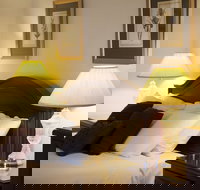 Cobb  Co Court Boutique Hotel - Accommodation Yamba