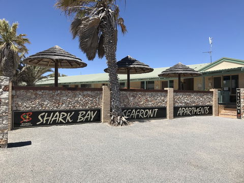 Shark Bay Seafront Apartments - Accommodation Yamba 0