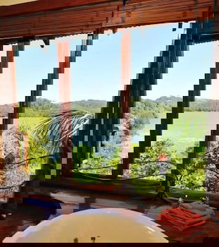 Secrets On The Lake - Accommodation Yamba 6
