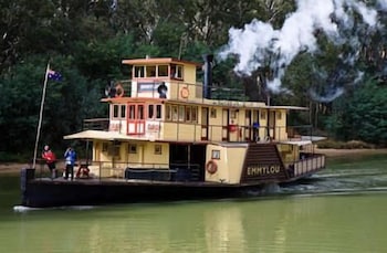 Golden River Motor Inn - Accommodation Yamba 0