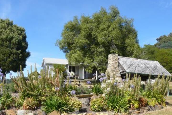 Ellendale TAS Accommodation Yamba