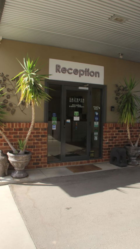 Saltbush Motor Inn - Accommodation Yamba 3