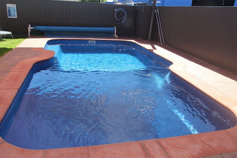 Saltbush Motor Inn - Accommodation Yamba 0