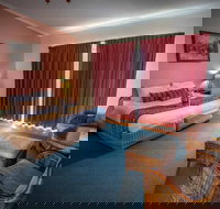 Eagle Heights Mountain Hotel - Accommodation Yamba