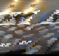 Colac Central Hotel-Motel - Accommodation Yamba