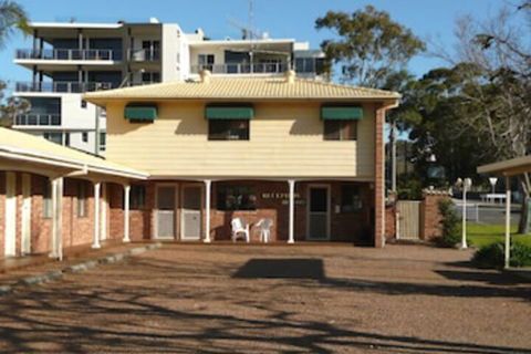 Central Motel Nelson Bay - Accommodation Yamba 5