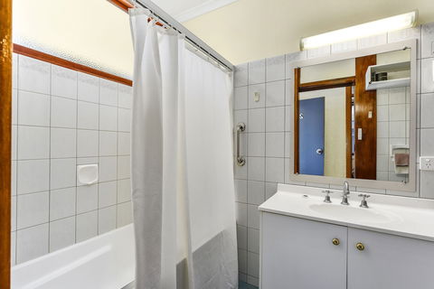 William Macintosh Motor Lodge - Accommodation Yamba 3