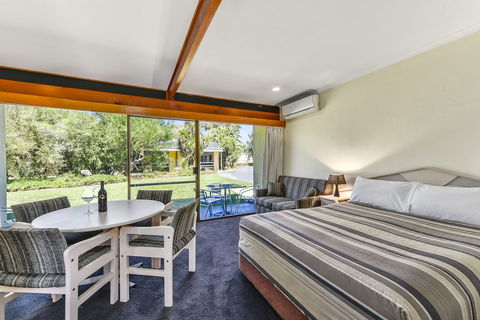 William Macintosh Motor Lodge - Accommodation Yamba 1