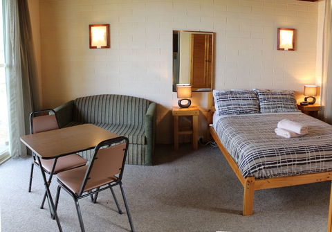 Regatta Point Holiday Park - Accommodation Yamba 0