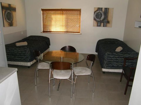 Emerald Western Gateway Motel - Accommodation Yamba 6