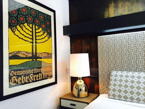 Brougham Arms Hotel - Accommodation Yamba 2
