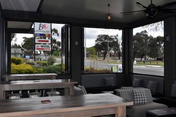 Brougham Arms Hotel - Accommodation Yamba 0