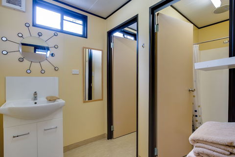 Beach Holiday Apartments Rye - Accommodation Yamba 6