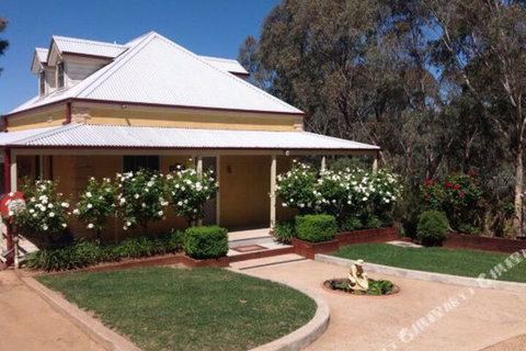 Tanwarra Lodge - Accommodation Yamba 3