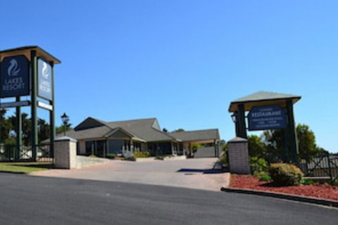 Comfort Inn The Lakes - Accommodation Yamba 0