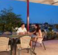 La Marina Waterfront Villa - Accommodation Yamba
