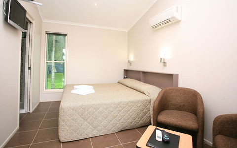 NRMA Cairns Holiday Park - Accommodation Yamba 2
