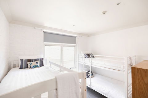 Lorne Hotel - Accommodation Yamba 2