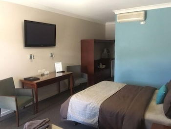 Pastoral Hotel Motel - Accommodation Yamba 0
