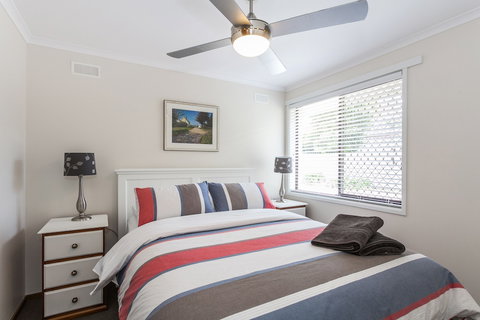 Beachfront Cottages Torquay - Accommodation Yamba 1