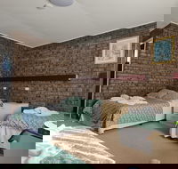 Sussex Inlet Motel - Accommodation Yamba