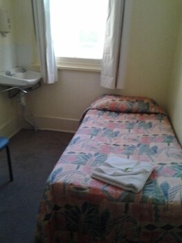 Hotel Boston - Accommodation Yamba 5