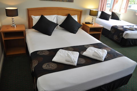 Meadowbrook Hotel - Accommodation Yamba 6
