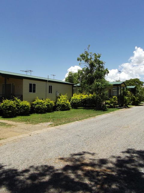 Biloela Caravan & Tourist Park - Accommodation Yamba 5