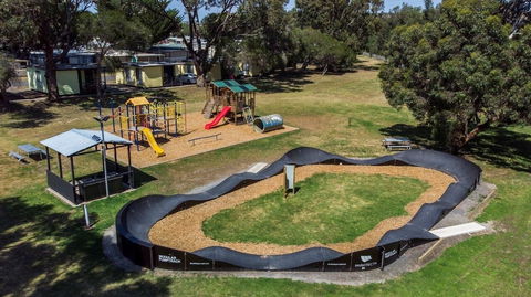 Victor Harbor Holiday & Cabin Park - Accommodation Yamba 0