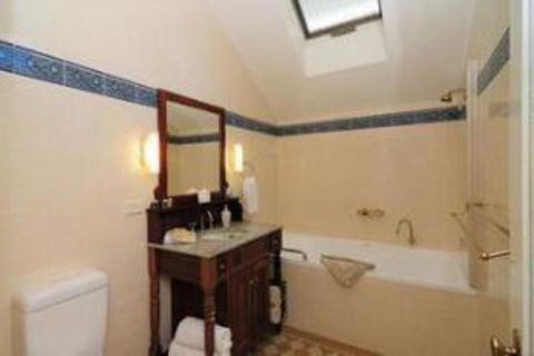 Sandholme Guesthouse - Accommodation Yamba 0