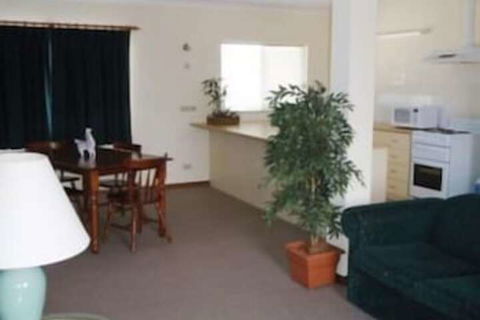 JE Resort - Accommodation Yamba 3