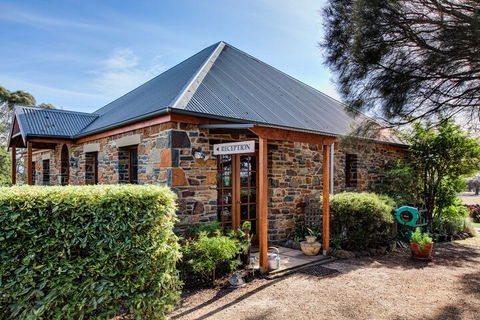 Wagners Cottages - Accommodation Yamba 2